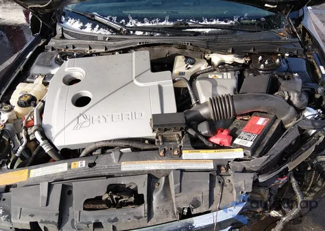 2010 Ford Fusion z USA, uszkodzony, nr VIN 3FADP0135CR203768